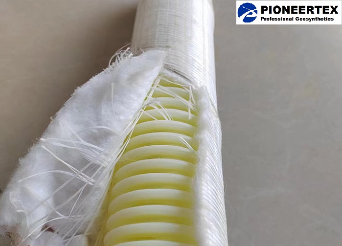 Дренажная труба недвижимости