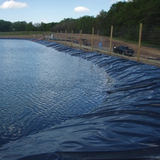1,0-2,5 мм толстый текстурированный лист геомембраны HDPE для свалки или облицовки пруда, рыбного пруда или аквафермы