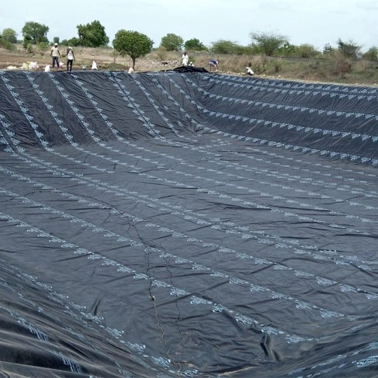 1,0-2,5 мм толстый текстурированный лист геомембраны HDPE для свалки или облицовки пруда, рыбного пруда или аквафермы